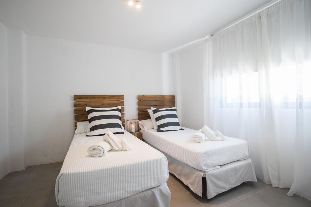 Casa Victoria Suites Sant Josep de sa Talaia Bagian luar foto